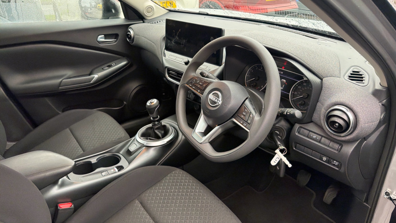 Nissan Juke 1.0 DiG-T Acenta Premium 5dr Petrol Hatchback